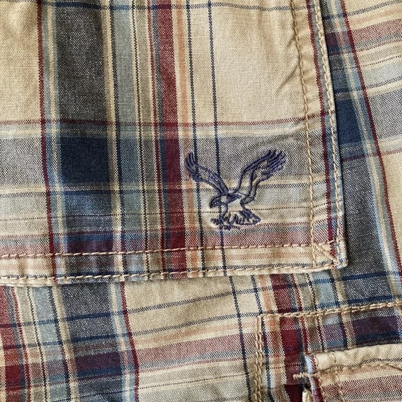 Men’s American Eagle Classic blue red tan plaid flat front cargo shorts size 30 - Picture 4 of 6
